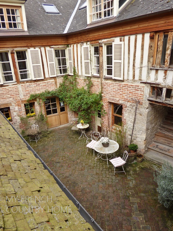 inner courtyard on old house