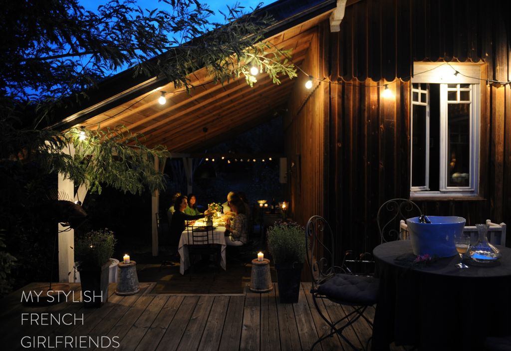 dining al fresco on wooden deck