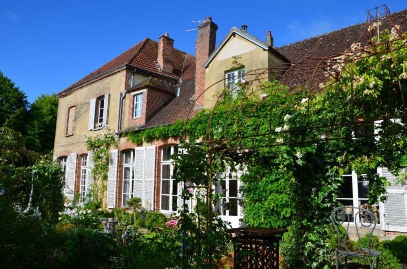 courtyard with roses, my french country home, house for sale