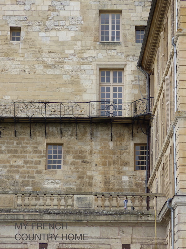 detail chateau roche guyon