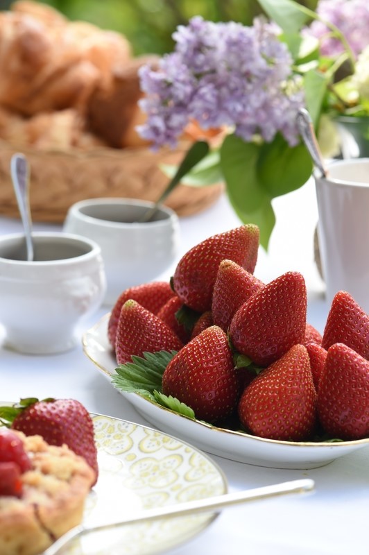 breakfast on table outside