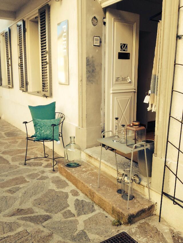 outisde design store in la garde freinet