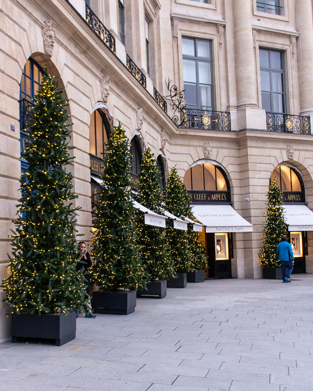 Place Vendome- paris decorated for Christmas- MY FRENCH COUNTRY HOME