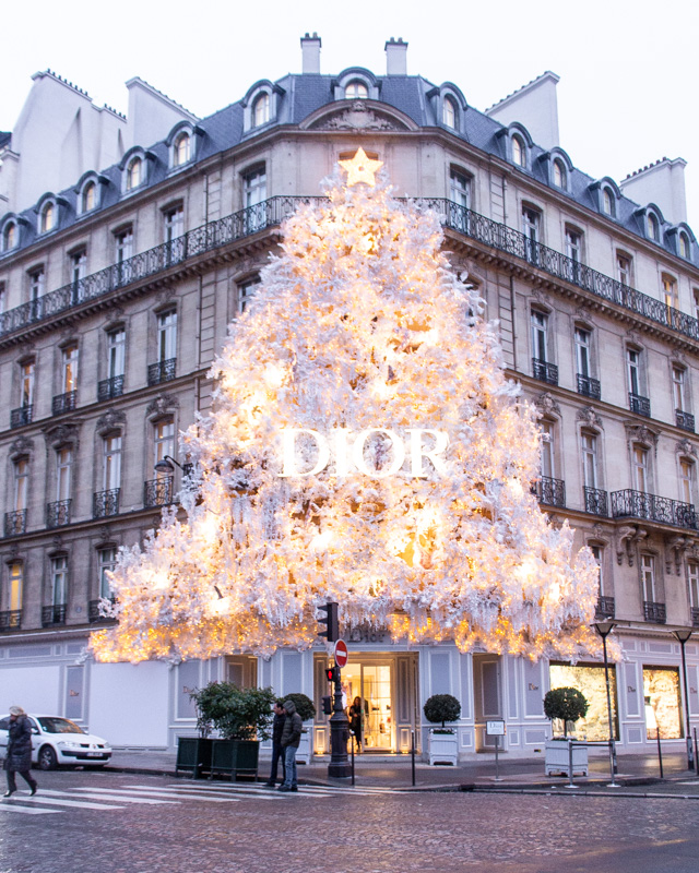 Dior, Avenue Montaigne- paris decorated for christmas- MY FRENCH COUNTRY HOME