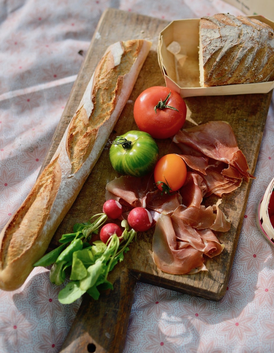 the humble joys of a picnic- MY FRENCH COUNTRY HOME