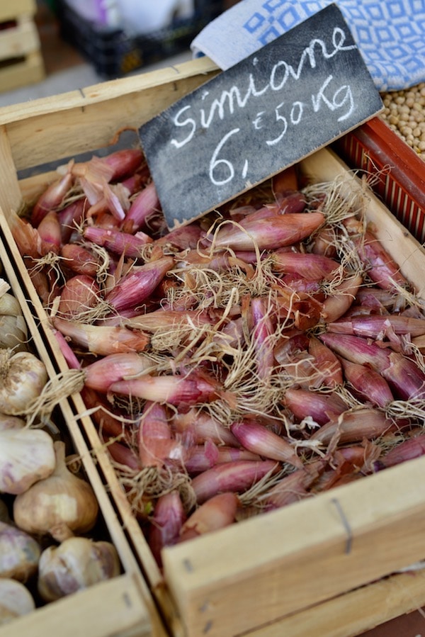 shallots for sale on french market