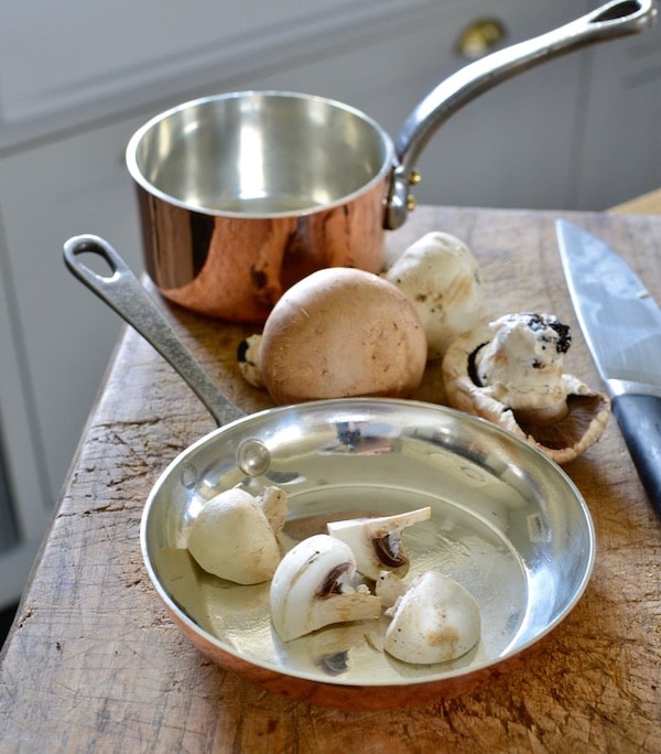 Copper Frying Pan and 4 Cups, Lined Copper Pan, French Vintage Country  Kitchen Skillet, Stove Top Copper Frying Pan, Four Copper Cups 