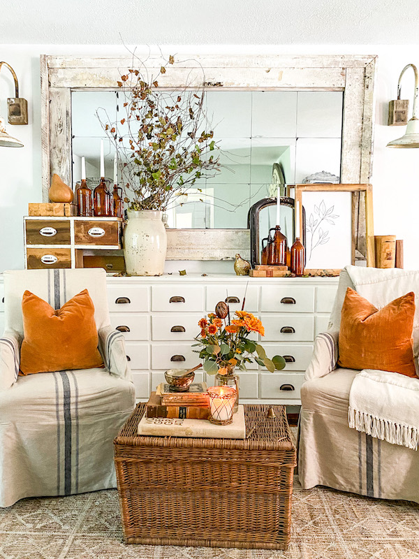 Ideas to Style an Antique Scale in Vintage Kitchen Decor - Robyn's