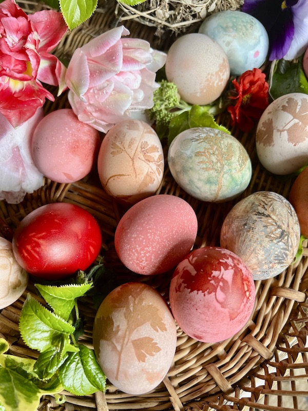 decorating for easter