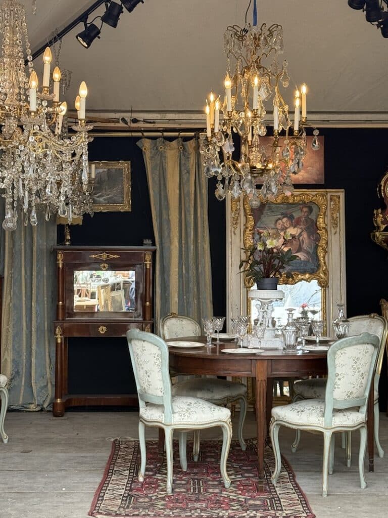 Chatou Antique Fair: A Place I Return to, Season After Season